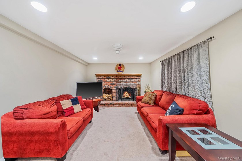 Welcome to this spacious 4-bedroom, 2-bath home in the heart of - photo 30