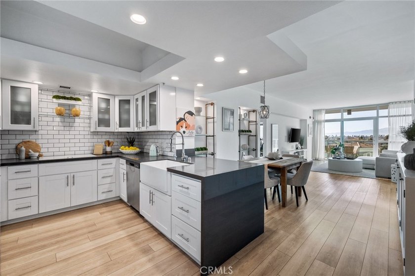 Beautifully updated 2-bedroom, 2.5-bath residence in the highly - photo 2