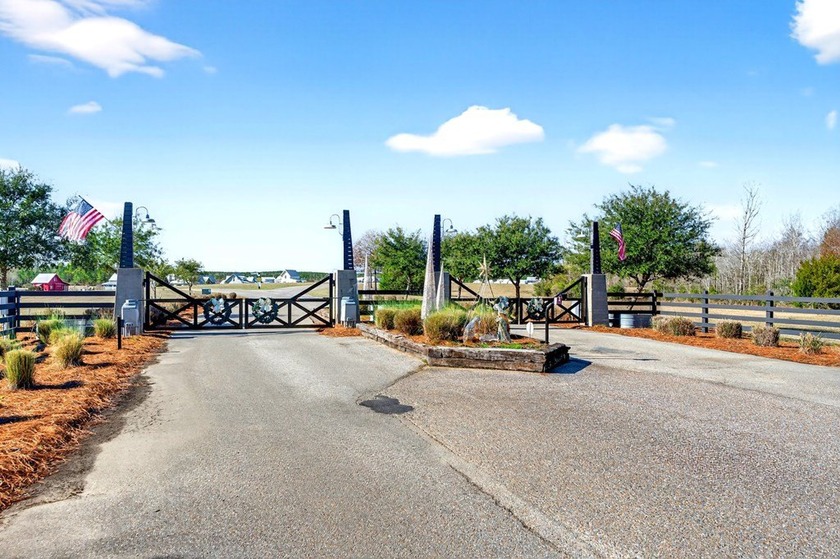 Beautiful waterfront lot in Big Bay Lake subdivsion, offering - photo 18
