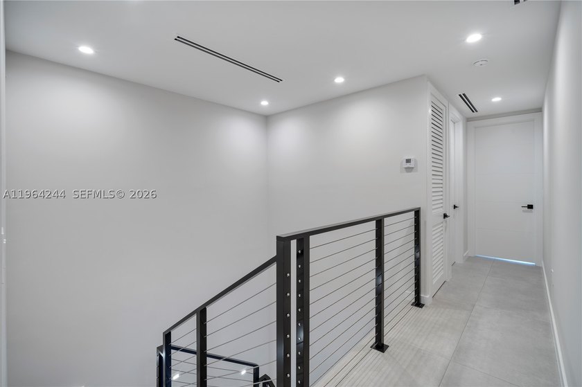 Discover this one-of-a-kind 5-bedroom, 5.5-bath modern townhome - photo 22