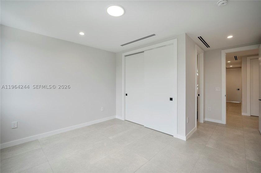 Discover this one-of-a-kind 5-bedroom, 5.5-bath modern townhome - photo 34