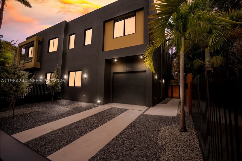 Discover this one-of-a-kind 5-bedroom, 5.5-bath modern townhome - photo 46