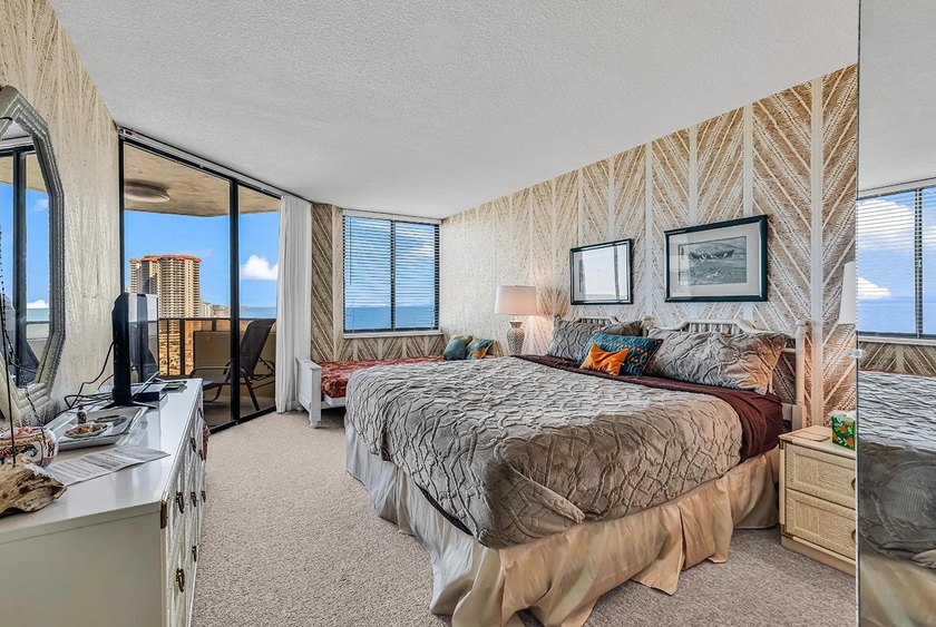 We don't have to tell you to pack your bags twice after seeing - photo 22