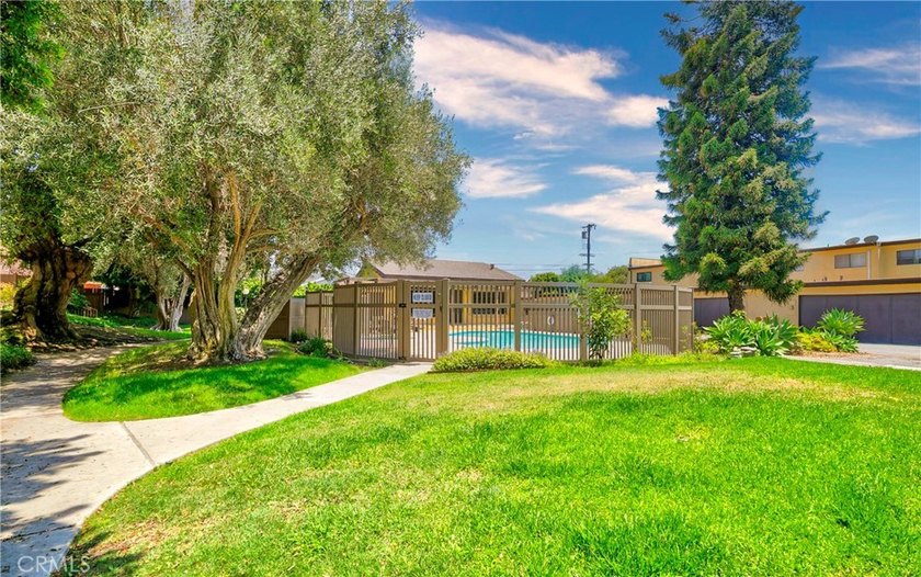 Best Priced Townhouse in north Torrance near Carr Elementary - photo 25
