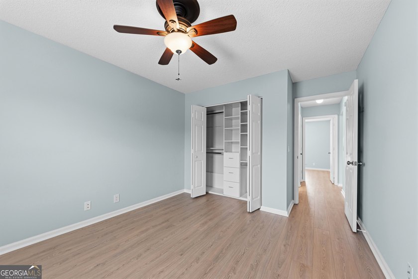 ****SELLERS ARE OFFERING 9,300 TOWARDS CLOSING COST WITH AN - photo 26