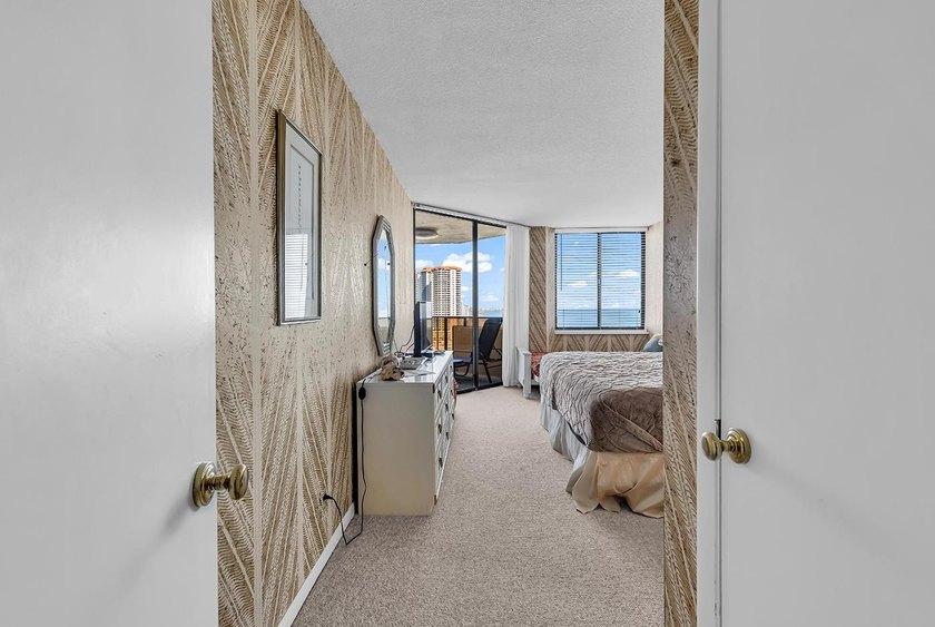 We don't have to tell you to pack your bags twice after seeing - photo 27