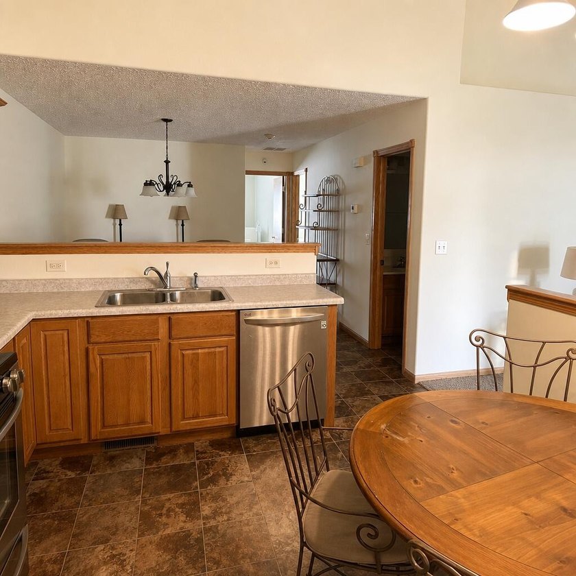 This ranch 2BR/2BA duplex delivers low-maintenance living - photo 5