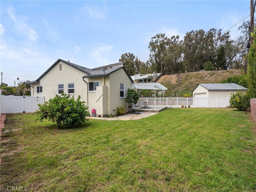 Great Southwood location on a very quiet cul-de-sac street west - photo 6