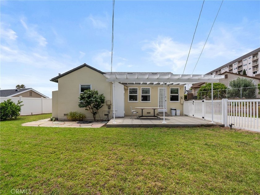 Great Southwood location on a very quiet cul-de-sac street west - photo 7