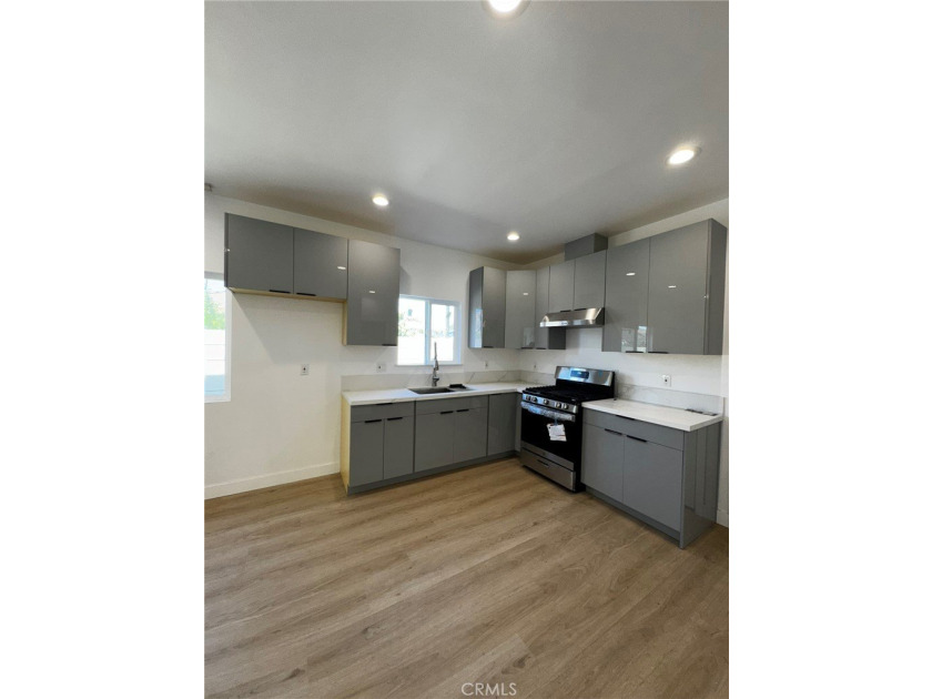 Welcome to 4721 W. Oakfield Ave, Santa Ana - a rare opportunity - photo 13