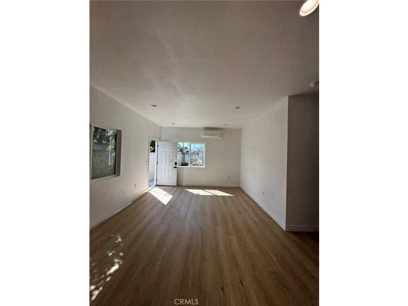 Welcome to 4721 W. Oakfield Ave, Santa Ana - a rare opportunity - photo 17