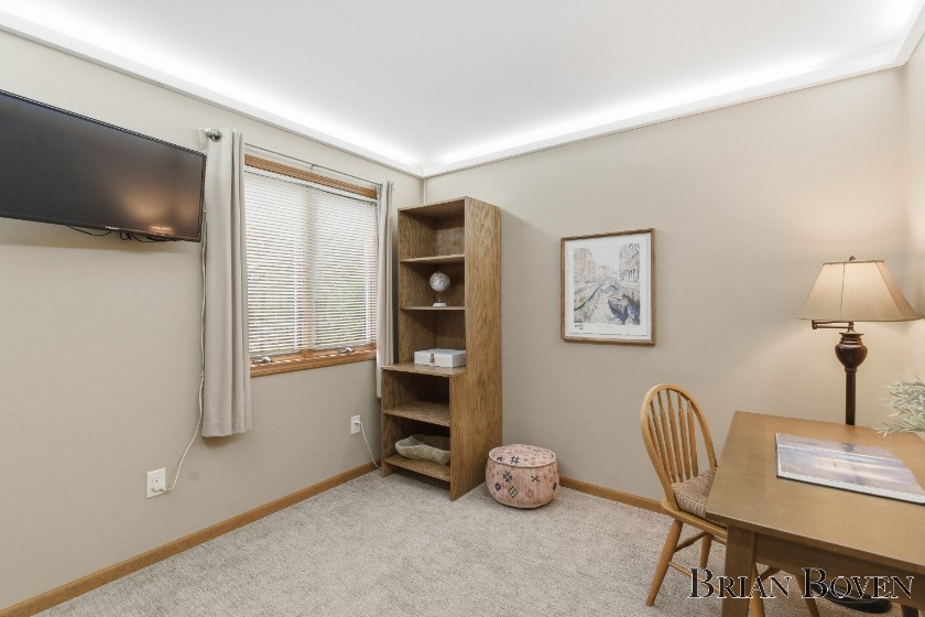 Waterfront Lake Living - photo 20