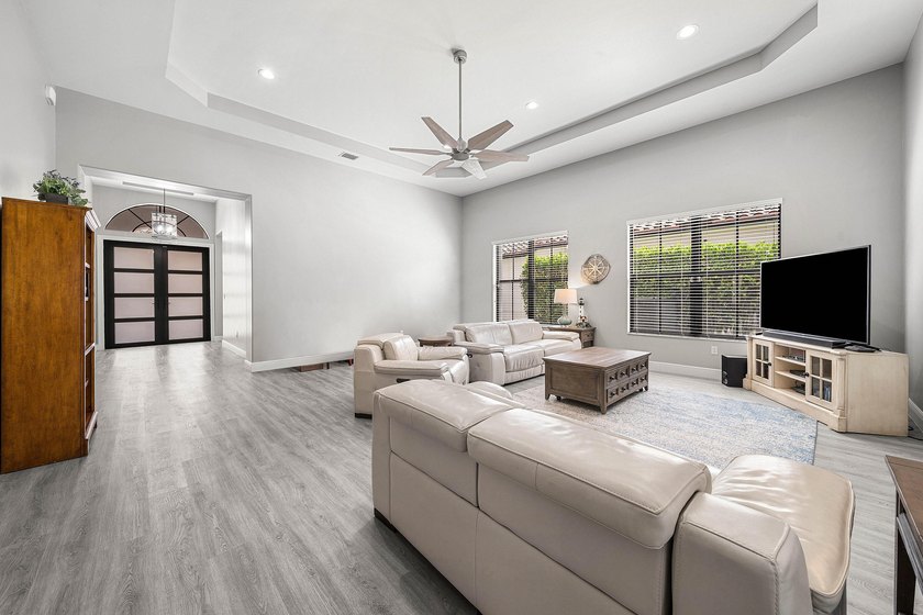 Welcome to this beautifully updated 4-bedroom, 3-bathroom home - photo 4
