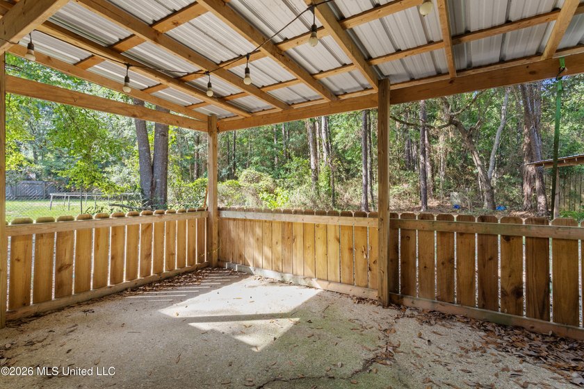 Welcome to 7020 Red Bud Lane in the highly sought-after Ocean - photo 18