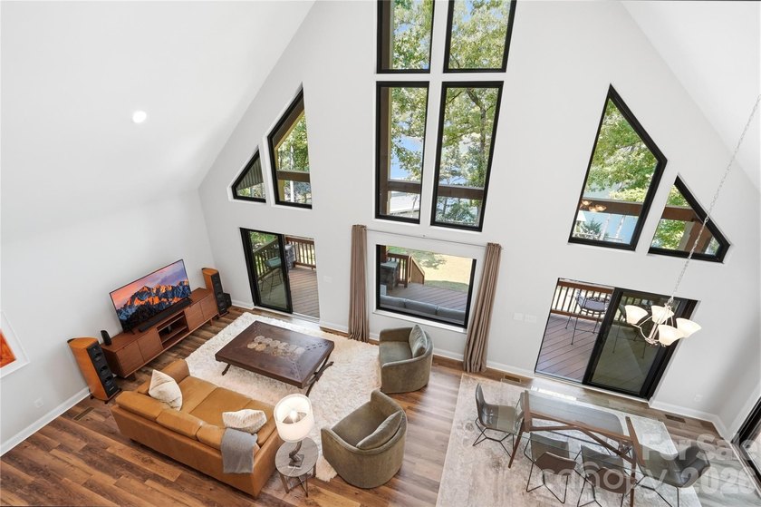 Peaceful waterfront retreat nestled on a beautifully wooded lot - photo 23