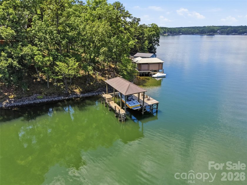 Peaceful waterfront retreat nestled on a beautifully wooded lot - photo 44