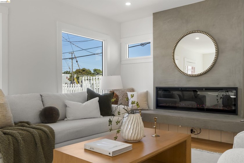 Contemporary style meets exceptional craftsmanship in this - photo 5