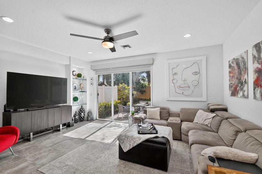 Newer construction, builder-upgraded townhome maintained in - photo 9
