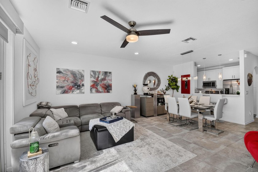 Newer construction, builder-upgraded townhome maintained in - photo 10