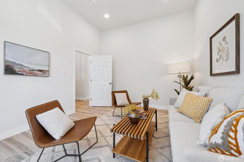 Rare opportunity to own a fully remodeled, fully vacant duplex - photo 10