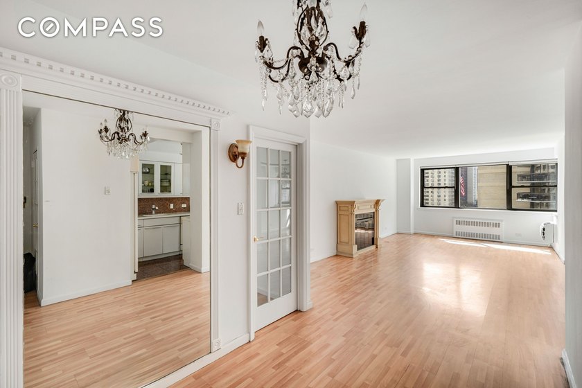 Spacious, bright and pet-friendly 2 bedroom is now available in - photo 14