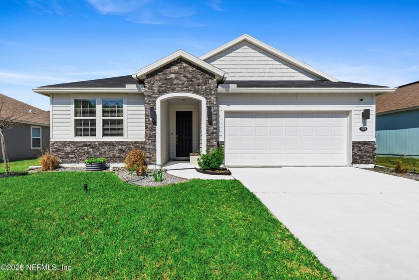 Beautiful KB Home built in 2022 offering 1,997 sq ft of - photo 2