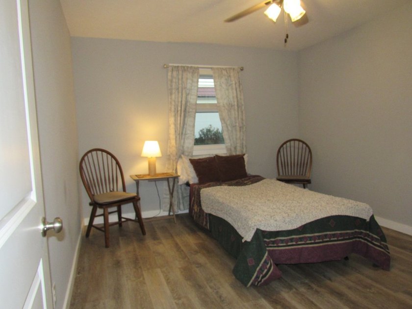This stunning all-brick ranch has been beautifully remodeled - photo 22