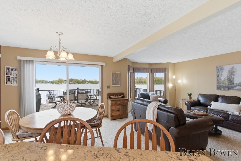 Waterfront Lake Living - photo 5
