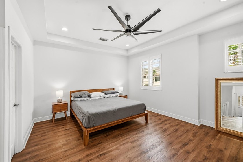 Nestled in the vibrant heart of Lake Worth Beach, this spacious - photo 12