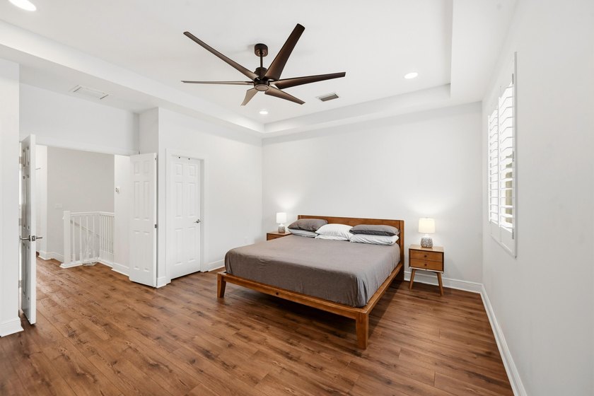 Nestled in the vibrant heart of Lake Worth Beach, this spacious - photo 15