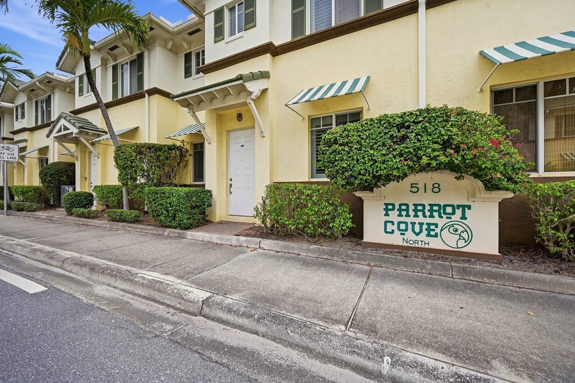 Nestled in the vibrant heart of Lake Worth Beach, this spacious - photo 27