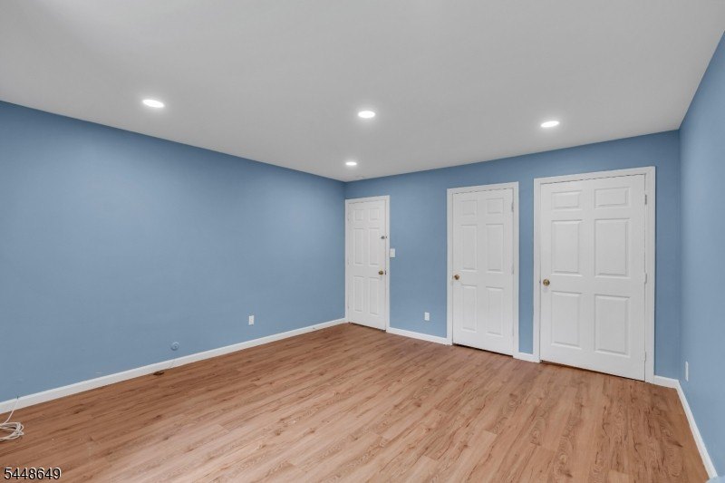 Welcome to this beautifully maintained, 2-bedroom, 1-bath - photo 8