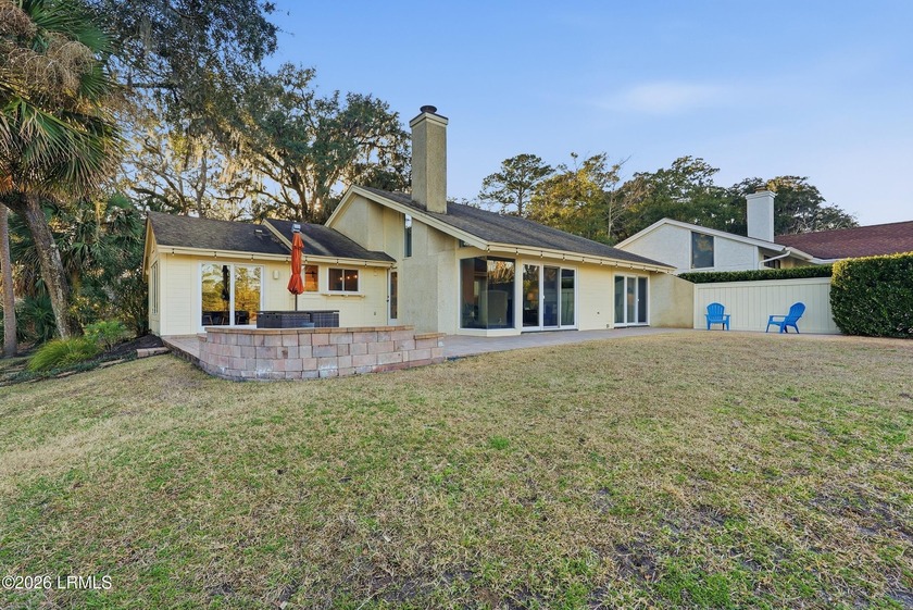 Sunrise marsh views. Single-level living. Iconic Lowcountry - photo 17