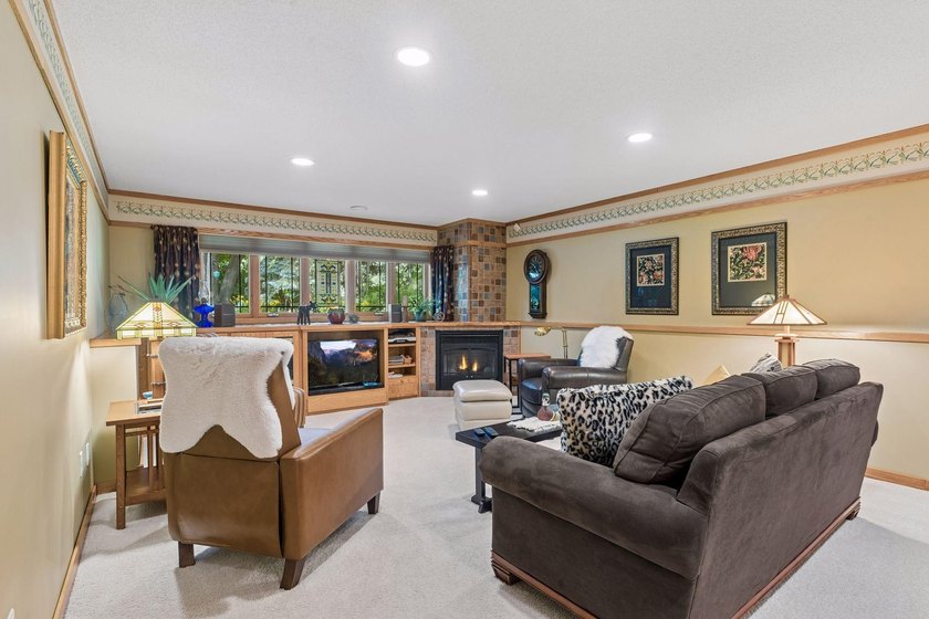 SEE 3D VIRTUAL TOUR &amp; FLOOR PLAN. PRAIRIE SCHOOL HOME BUILT BY - photo 29