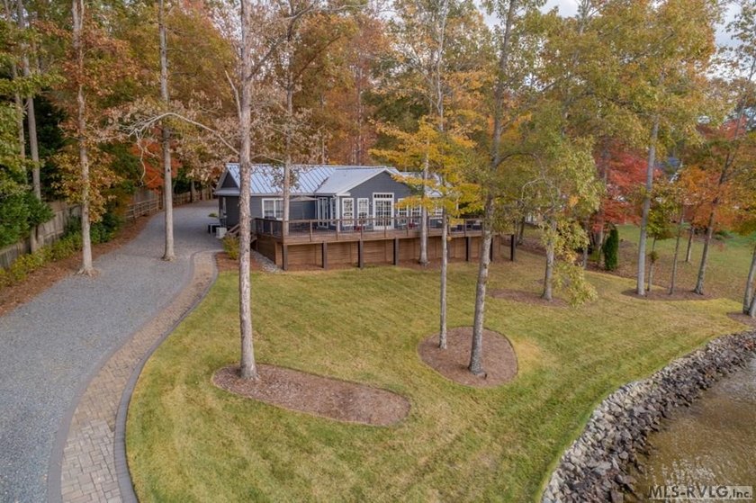 This fully furnished Lake Gaston waterfront home on Pea Hill - photo 2
