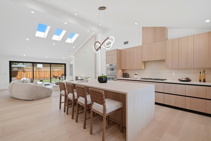 Stunning Fully Reimagined Luxury Residence in One of Los Altos - photo 21