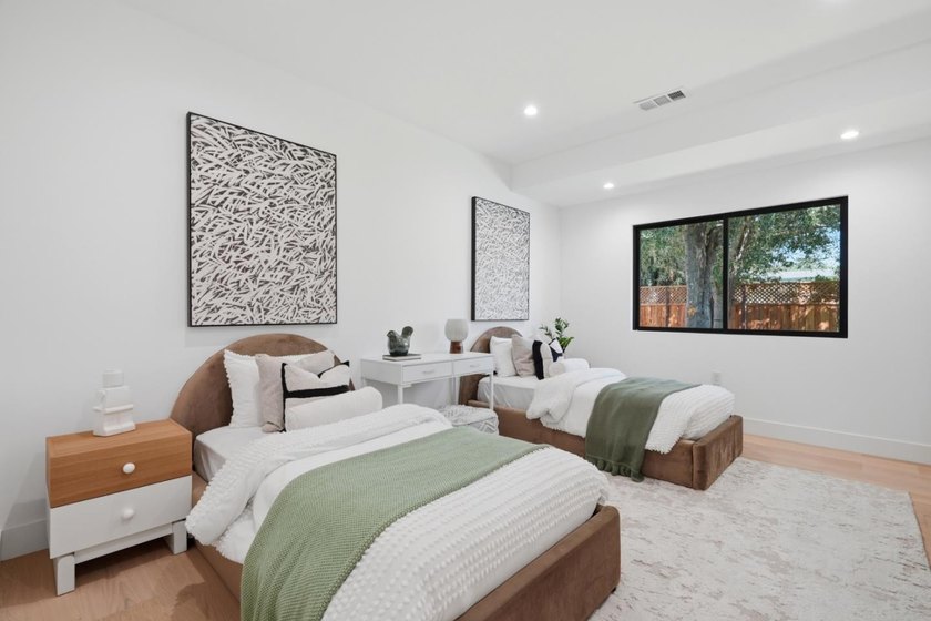 Stunning Fully Reimagined Luxury Residence in One of Los Altos - photo 37