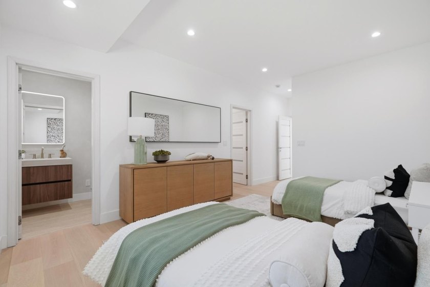 Stunning Fully Reimagined Luxury Residence in One of Los Altos - photo 38