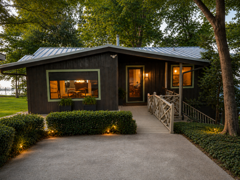 Lakefront Gem on Lake Winnsboro! - photo 2
