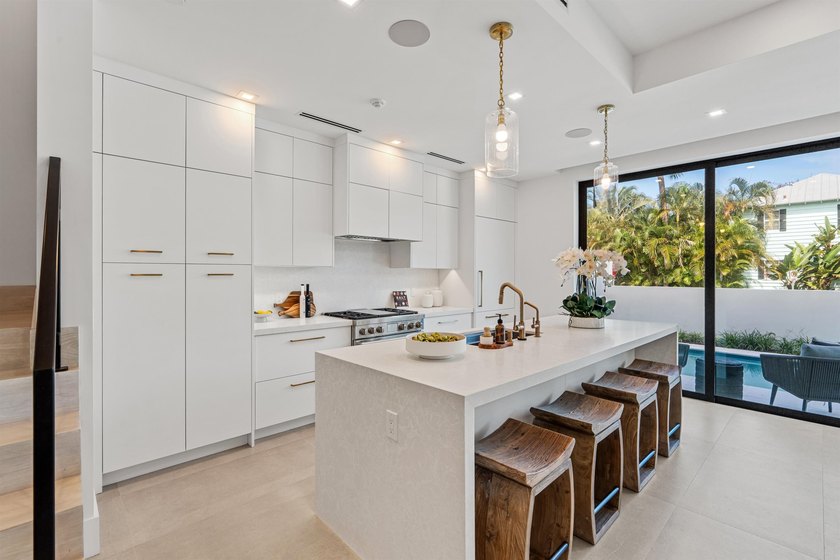 Located in the heart of Delray Beach's vibrant and charming - photo 12