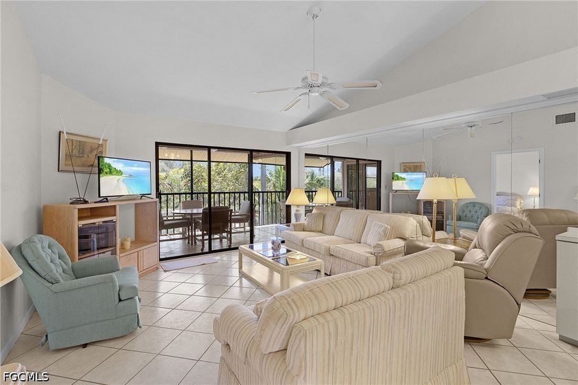 Welcome to Captains Harbor in beautiful Bokeelia-a quiet - photo 11