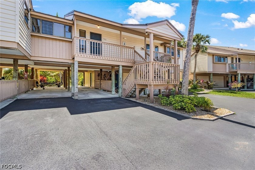 Welcome to Captains Harbor in beautiful Bokeelia-a quiet - photo 24