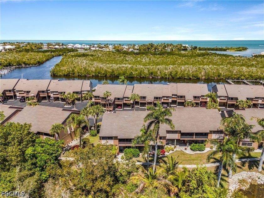 Welcome to Captains Harbor in beautiful Bokeelia-a quiet - photo 32