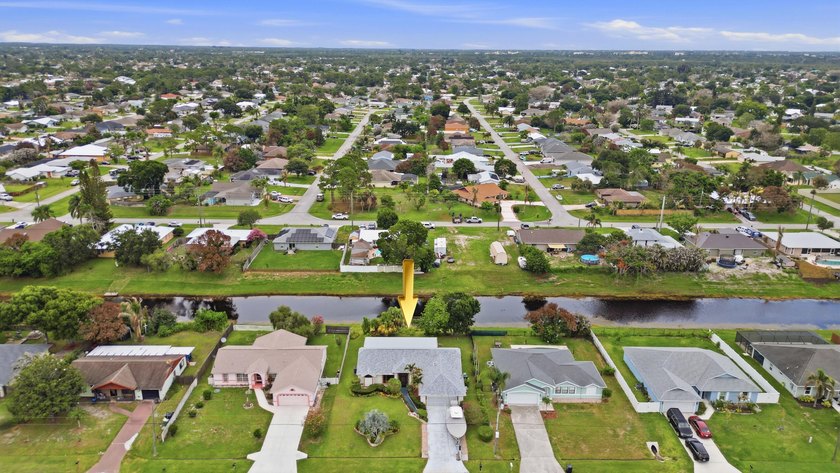 Welcome to this lovely single-story residence located in a - photo 2