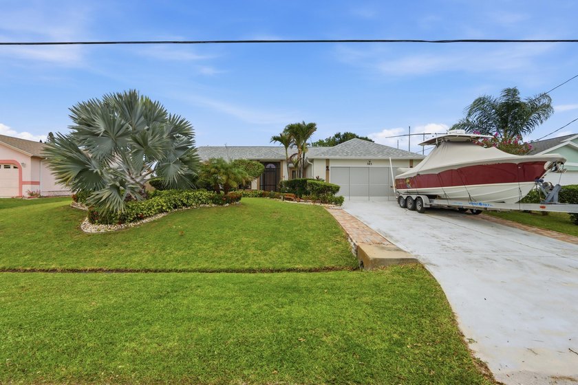Welcome to this lovely single-story residence located in a - photo 5
