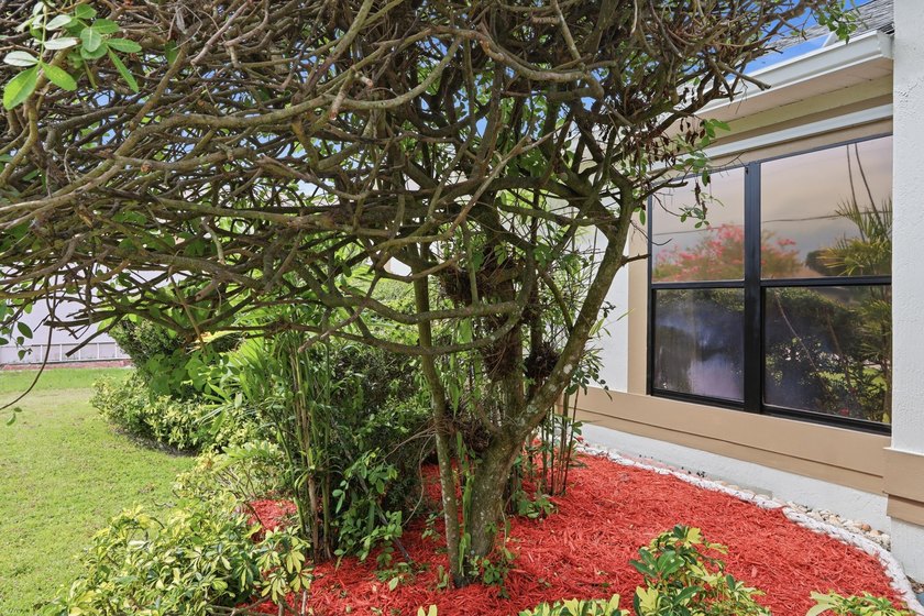 Welcome to this lovely single-story residence located in a - photo 9