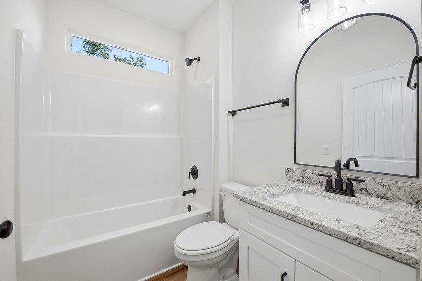 This semi-custom home offers a spacious living with 4 bedrooms - photo 30