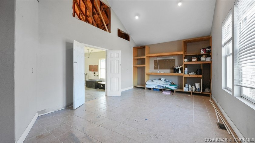This Four Seasons gem is going to check all of the boxes on your - photo 42