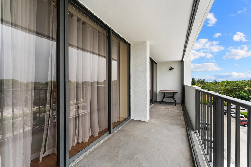 HUGE WIN! ASSESSMENTS completely paid off! Beautifully updated - photo 6