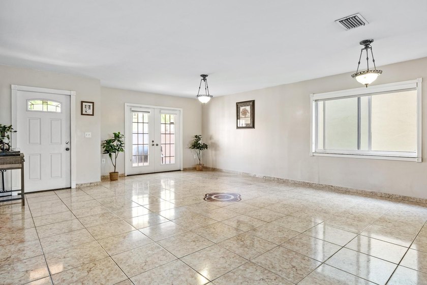 **Stunning 2-Story Lakeview Home with Breathtaking Sunsets** - photo 6